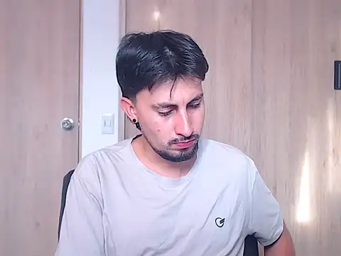 ChrisDamon online show from November 19, 2025, 12:05 pm