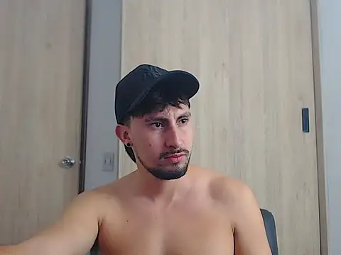 ChrisDamon online show from November 24, 2025, 10:37 am