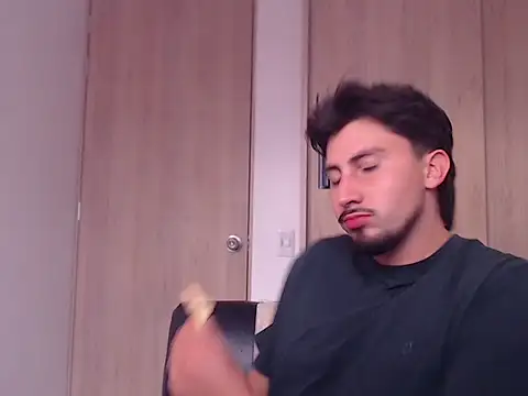 ChrisDamon online show from November 30, 2025, 11:58 am