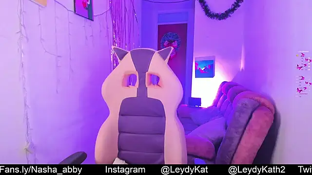 Nasha abby online show from December 13, 2024, 12:09 am