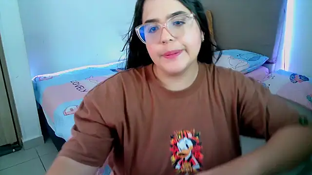  alicia z online show from February 11, 2025, 6:33 pm