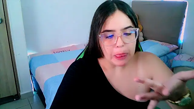  alicia z online show from February 15, 2025, 5:39 pm