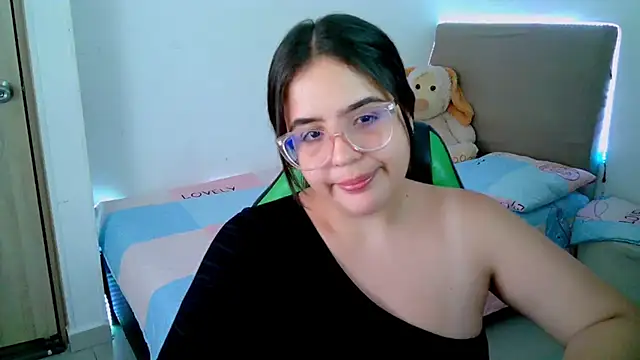  alicia z online show from February 15, 2025, 8:43 pm