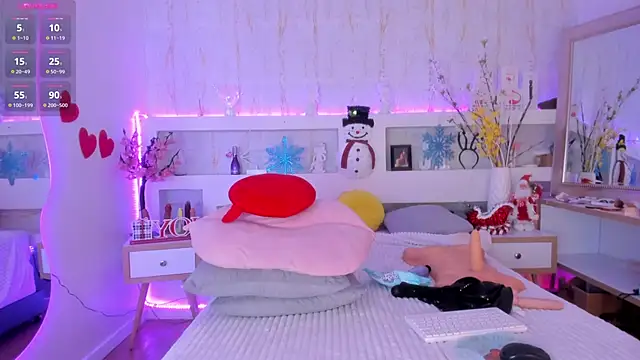 RachelMorgan01 online show from December 31, 2024, 4:04 pm