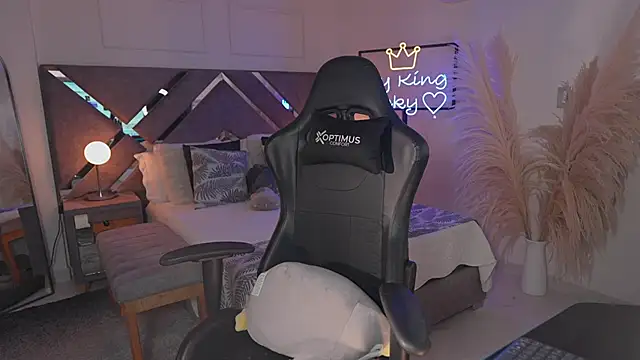 KateOwens online show from November 4, 2025, 10:58 am