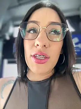   IRIS   online show from September 8, 2025, 2:49 pm