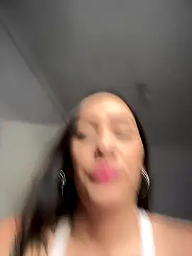   IRIS   online show from December 4, 2025, 4:05 pm