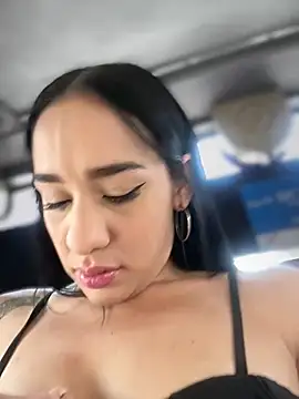 Snapshot of __IRIS__ chatting on July 28, 2026, 4:16 pm IRIS online show from July 28, 2026, 4:16 pm