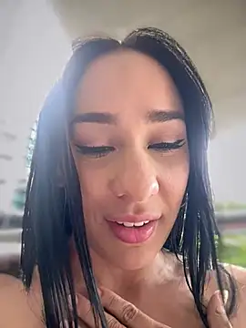 Snapshot of __IRIS__ chatting on July 28, 2026, 8:52 pm IRIS online show from July 28, 2026, 8:52 pm