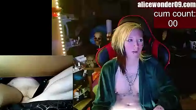 alicewonder09 online show from January 6, 2025, 8:57 am