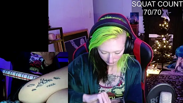 alicewonder09 online show from December 1, 2025, 7:24 am