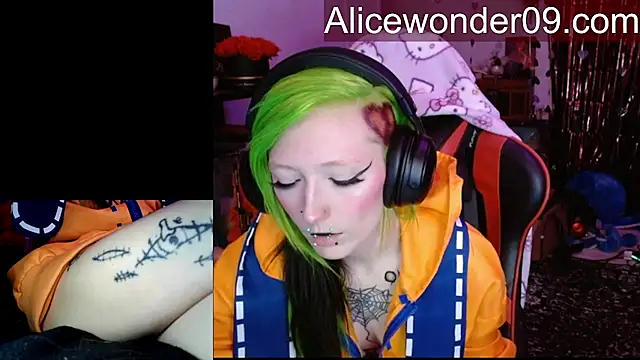 alicewonder09 online show from February 10, 2026, 5:44 am