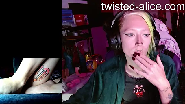alicewonder09 online show from June 5, 2026, 3:02 am