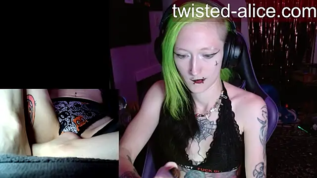 Snapshot of alicewonder09 chatting on July 2, 2026, 3:17 am alicewonder09 online show from July 2, 2026, 3:17 am