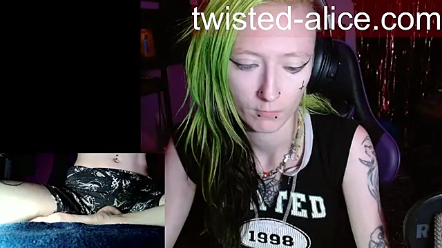 Snapshot of alicewonder09 chatting on July 15, 2026, 3:34 am alicewonder09 online show from July 15, 2026, 3:34 am