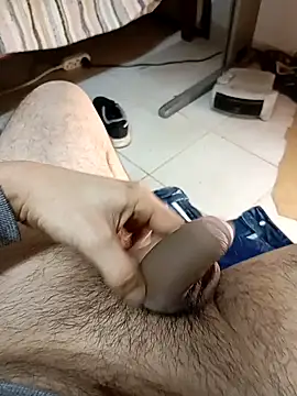 pedrosantos3366 online show from February 6, 2025, 11:15 pm