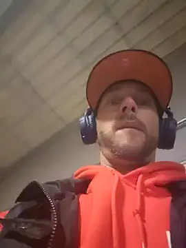 Snapshot of 22sexytwin chatting on January 8, 2025, 8:18 pm 22sexytwin online show from January 8, 2025, 8:18 pm