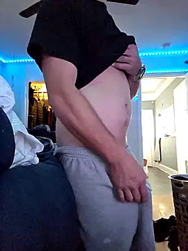 Snapshot of 22sexytwin chatting on February 11, 2026, 1:21 am 22sexytwin online show from February 11, 2026, 1:21 am