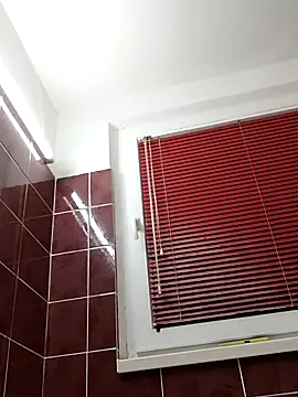 Viola sweet honey online show from November 4, 2025, 8:30 pm