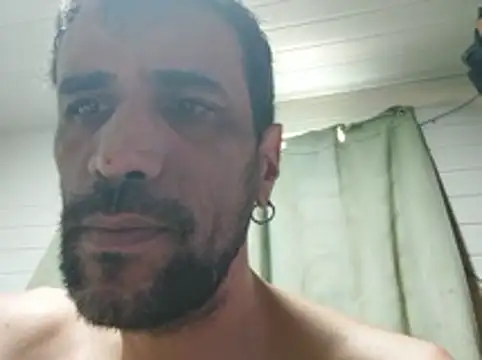 Hotcasados69 online show from March 22, 2026, 4:32 pm