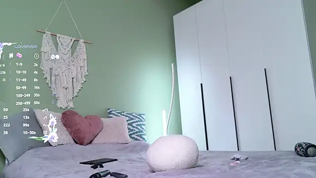 Rinas secret online show from February 9, 2025, 8:44 am