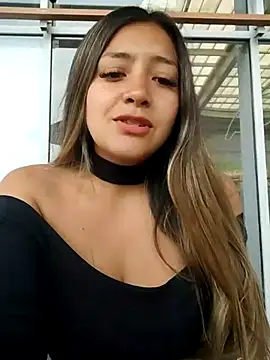 alana 69 online show from March 1, 2025, 4:33 pm