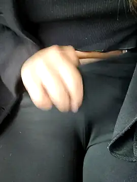 alana 69 online show from November 28, 2025, 9:17 pm