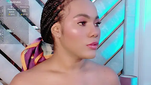 Sara Boom online show from June 7, 2026, 4:27 am