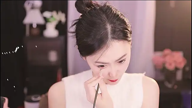 Ocean--Lili online show from February 7, 2025, 2:04 pm