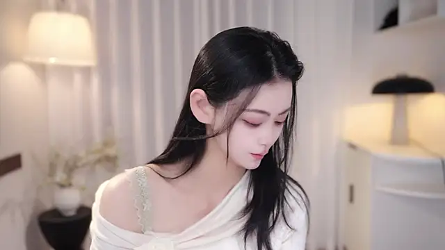 Ocean--Lili online show from October 18, 2025, 2:18 pm