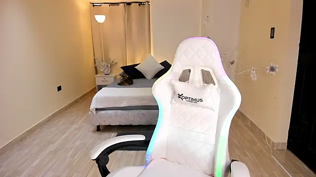 carleee winter online show from December 14, 2024, 10:50 pm