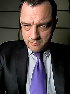 ExclusivePrivate online show from October 18, 2025, 10:10 pm