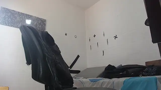 Snapshot of stripnolimits chatting on March 6, 2025, 4:28 pm stripnolimits online show from March 6, 2025, 4:28 pm