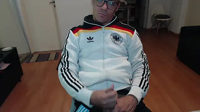 guachin hunk online show from May 10, 2026, 6:46 pm