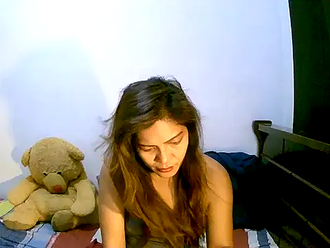 sweetvirginia01 online show from October 7, 2025, 9:12 pm