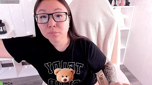 gentle muse online show from April 20, 2026, 12:13 am