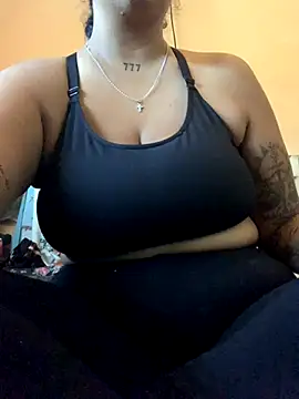 Madsion23 online show from October 14, 2025, 8:37 am