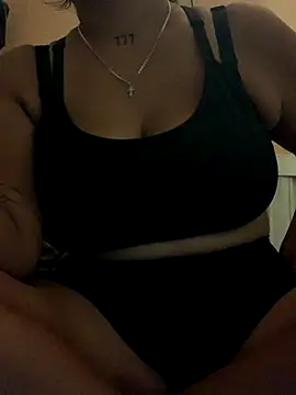 Madsion23 online show from October 19, 2025, 9:59 pm