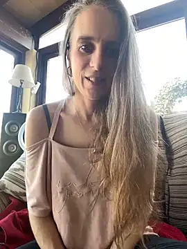 LadyChantale online show from January 17, 2025, 12:42 pm