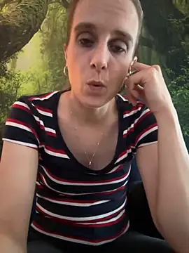 LadyChantale online show from March 11, 2025, 5:13 pm