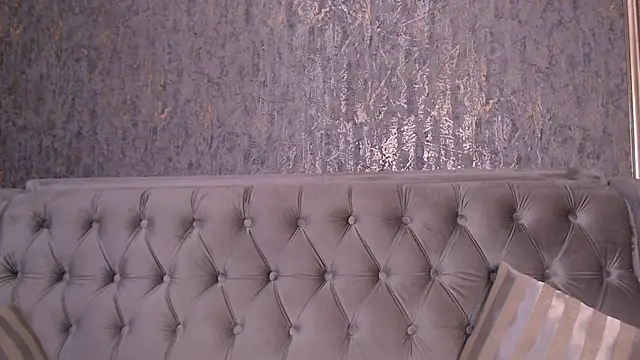 BlondieStar online show from April 21, 2026, 2:15 am