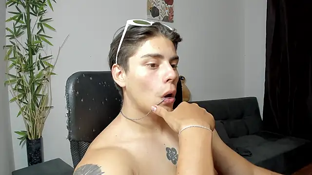 Giordano Russo online show from February 16, 2025, 3:04 am