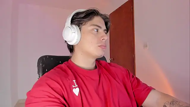 Giordano Russo online show from April 2, 2026, 3:42 pm