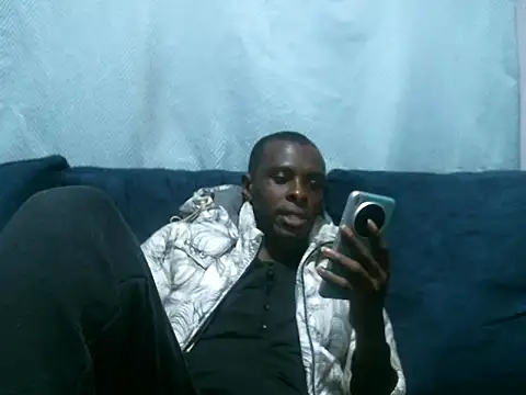 Snapshot of reezly chatting on November 8, 2025, 12:55 am reezly online show from November 8, 2025, 12:55 am