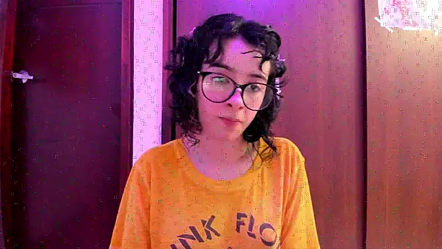  Lunnaa  online show from November 7, 2025, 11:38 pm