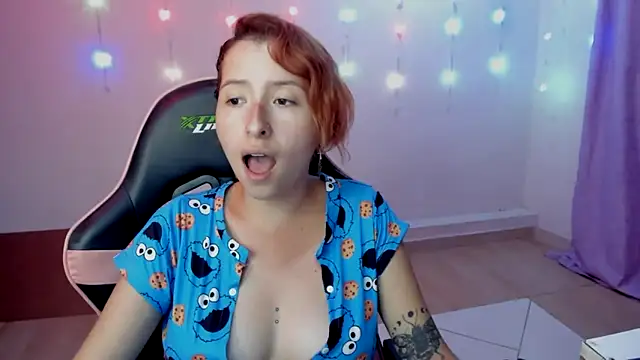 Ginger Sweetty online show from January 12, 2025, 1:32 am