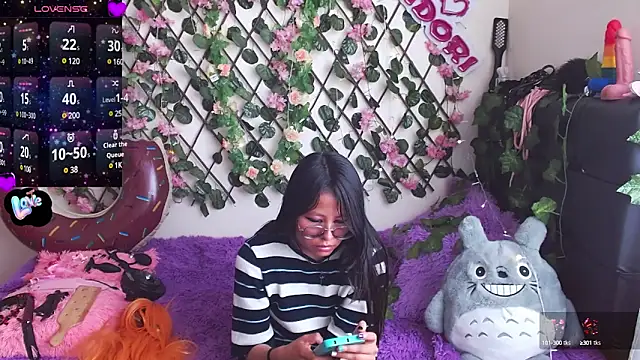 MidoriQuiinn online show from January 27, 2025, 5:04 pm