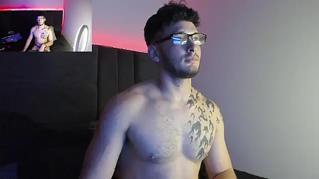 alejandro  2 online show from September 19, 2025, 3:52 am