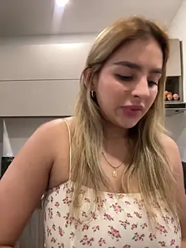 oriana zoeee online show from January 7, 2025, 12:03 am