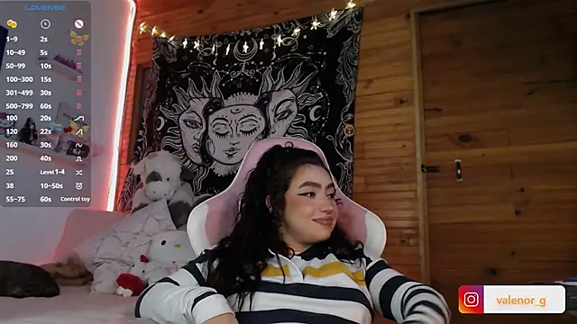 valenor  online show from February 8, 2025, 6:12 am